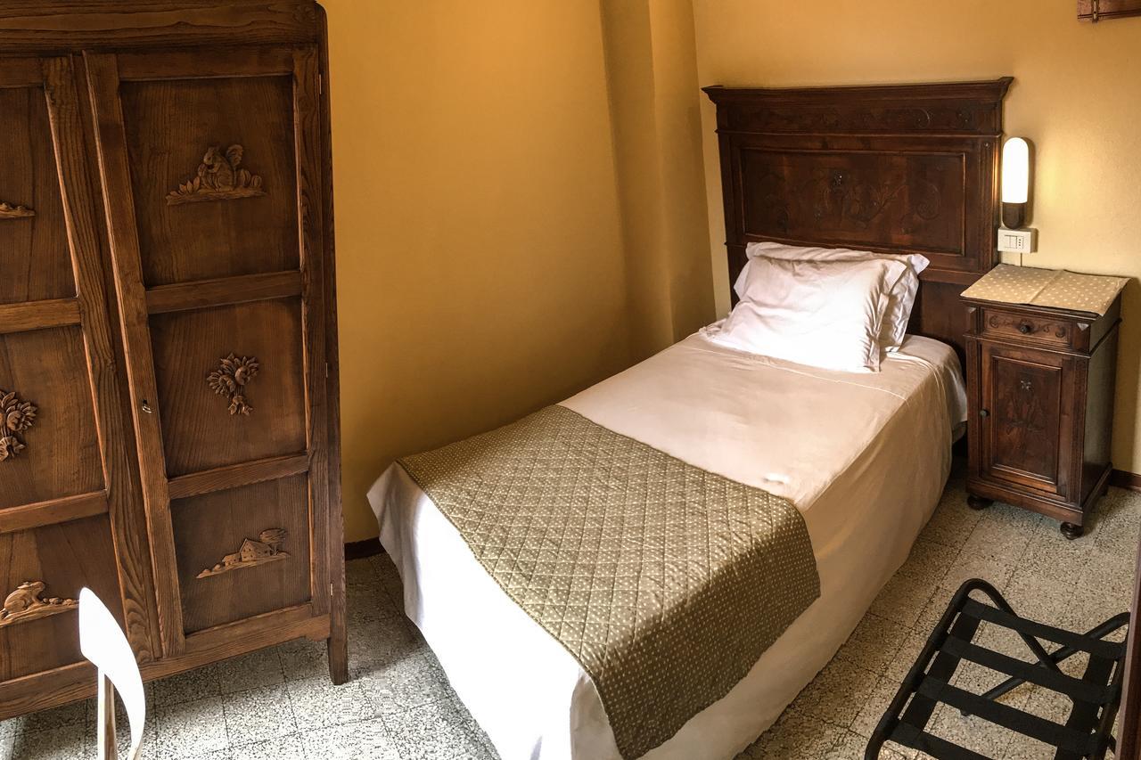 Albergo La Pace Pradleves Kültér fotó